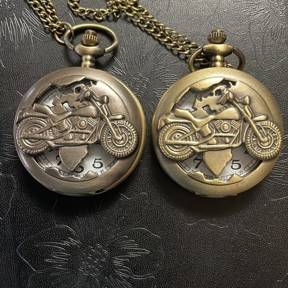 Motorcycle Design Bronze Quartz Pocket Watch - Picture 7 of 7
